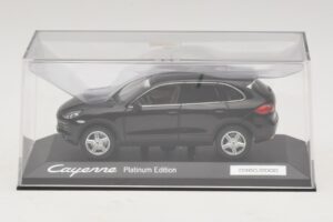 Porsche Cayenne 9PA Edycja Platynowa Czarny Minichamps 1:43 WAP0200160E Metal — zdjęcie 4 z 5