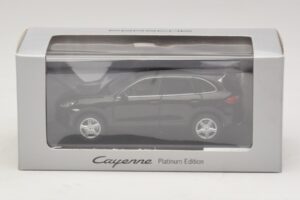 Porsche Cayenne 9PA Edycja Platynowa Czarny Minichamps 1:43 WAP0200160E Metal — zdjęcie 5 z 5