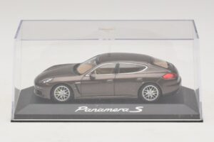 Porsche Panamera 970 S Brązowy Metalik Minichamps 1:43 WAP0203400E Metal — zdjęcie 4 z 5