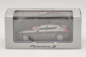 Porsche Panamera 970 S Brązowy Metalik Minichamps 1:43 WAP0203400E Metal — zdjęcie 5 z 5