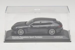 Porsche Panamera 971 4 E-Hybrid Sport Turismo Szary Minichamps 1:43 410066112 Metal — zdjęcie 4 z 5
