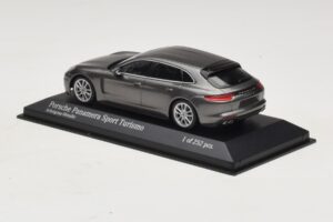 Porsche Panamera 971 Sport Turismo 4S Szary Minichamps 1:43 410066111 Metal — zdjęcie 3 z 5