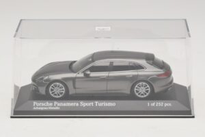 Porsche Panamera 971 Sport Turismo 4S Szary Minichamps 1:43 410066111 Metal — zdjęcie 4 z 5