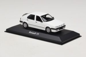 Renault 19 Biały Maxichamps 1:43 940113700 Metal — zdjęcie 3 z 5