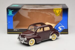 Renault 4CV Kasztanowy Solido 1:18 8048 Metal — zdjęcie 6 z 6