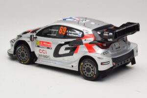Toyota GR Yaris Rally1 #69 K. Rovanpera / J. Halttunen Rally Portugal 2025 IXO 1:18 18RMC250B Metal — zdjęcie 5 z 6