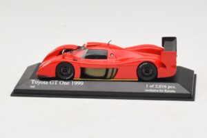 Toyota GT-One TS020 Street Czerwony Minichamps 1:43 433991603 Metal