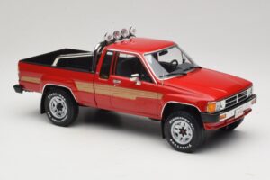 Toyota Hilux N50 Xtra Cab 4x4 Czerwony KK-Scale 1:18 KKDC181562 Metal — zdjęcie 4 z 6