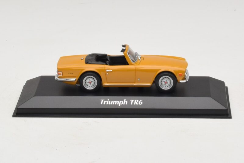Triumph TR6 Pomarańczowy Maxichamps 1:43 Triumph TR6 Pomarańczowy Maxichamps 1:43 940132571 Metal
