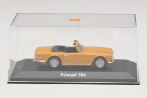 Triumph TR6 Pomarańczowy Maxichamps 1:43 940132571 Metal — zdjęcie 4 z 5