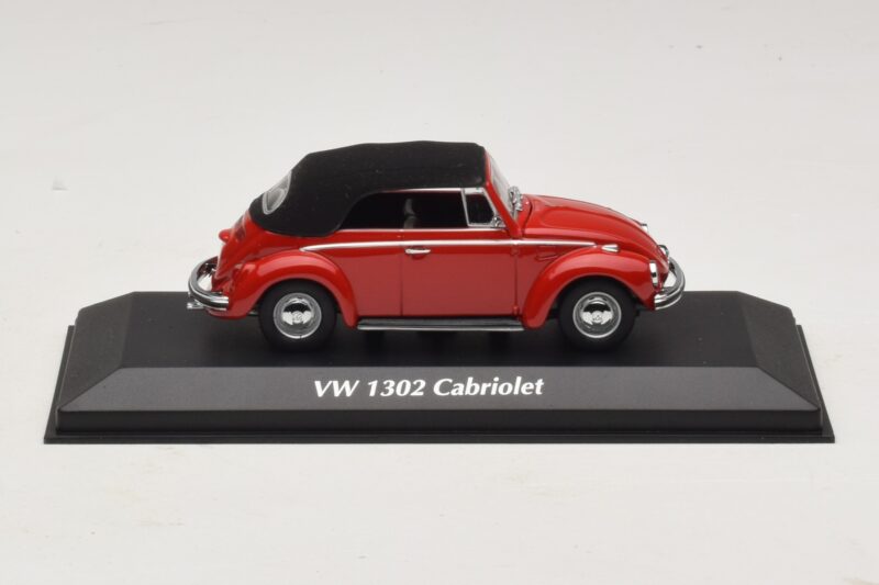 Volkswagen 1302 Kabriolet Czerwony Maxichamps 1:43 940055031 Metal