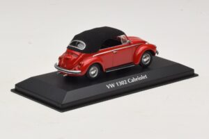 Volkswagen 1302 Kabriolet Czerwony Maxichamps 1:43 940055031 Metal — zdjęcie 2 z 5