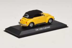 Volkswagen 1302 Kabriolet Żółty Maxichamps 1:43 940055030 Metal — zdjęcie 2 z 5