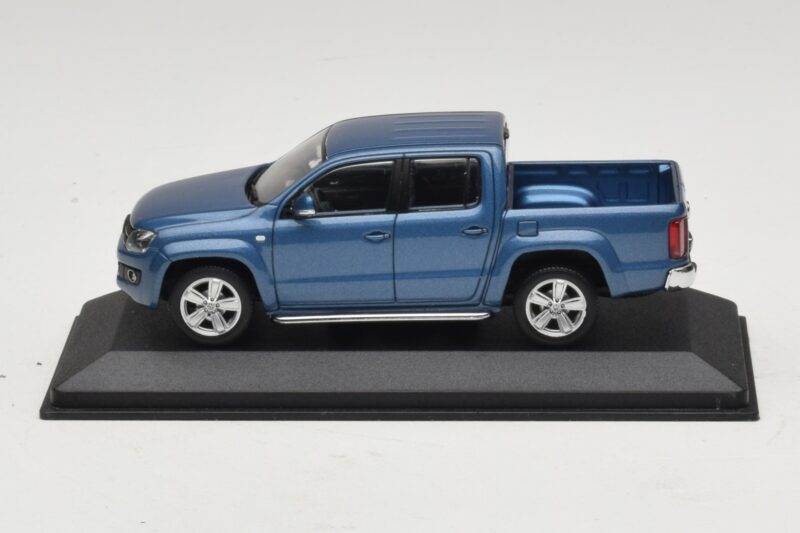 Volkswagen Amarok Niebieski Metalik Zastępcze Pudełko Minichamps 1:43 436058362-R1 Metal
