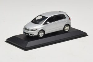 Volkswagen Golf Plus Mk5 Srebrny Zastępcze Pudełko Minichamps 1:43 400054370-R1 Metal — zdjęcie 2 z 5