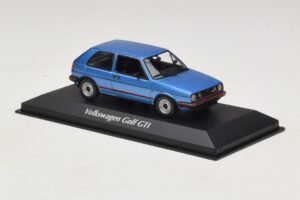 Volkswagen Golf GTI Mk2 Niebieski Metalik Maxichamps 1:43 940054120 Metal — zdjęcie 3 z 5