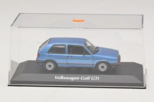 Volkswagen Golf GTI Mk2 Niebieski Metalik Maxichamps 1:43 940054120 Metal — zdjęcie 4 z 5
