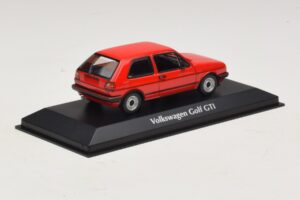 Volkswagen Golf GTI Mk2 Czerwony Maxichamps 1:43 940054121 Metal — zdjęcie 2 z 5