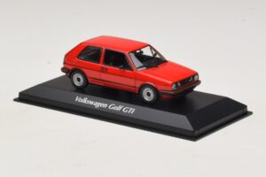 Volkswagen Golf GTI Mk2 Czerwony Maxichamps 1:43 940054121 Metal — zdjęcie 3 z 5