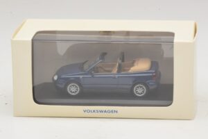 Volkswagen Golf Mk4 Kabriolet Niebieski Edycja Dealerska Minichamps 1:43 GOLF005 Metal — zdjęcie 5 z 5
