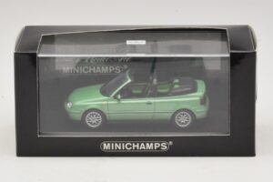 Volkswagen Golf Mk4 Kabriolet Zielony Metalik Minichamps 1:43 430058335 Metal — zdjęcie 5 z 5