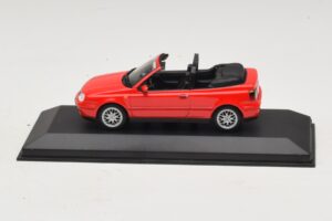 Volkswagen Golf Mk4 Kabriolet Czerwony Edycja Dealerska Minichamps 1:43 GOLF006 Metal