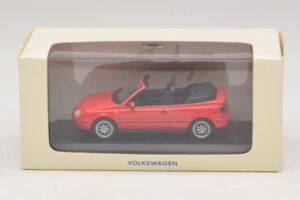 Volkswagen Golf Mk4 Kabriolet Czerwony Edycja Dealerska Minichamps 1:43 GOLF006 Metal — zdjęcie 5 z 5