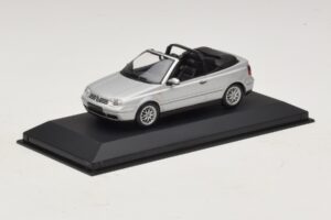 Volkswagen Golf Mk4 Kabriolet Srebrny Edycja Dealerska Minichamps 1:43 GOLF004 Metal — zdjęcie 2 z 5