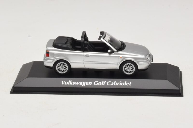 Volkswagen Golf Mk4 Kabriolet Srebrny Maxichamps 1:43 940058331 Metal