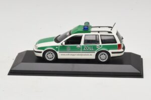 Volkswagen Golf Mk4 Variant Polizei Minichamps 1:43 430056090 Metal