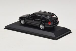 Volkswagen Golf Mk4 Variant Sport Highline BBS Edition Czarny Zastępcze Pudełko Minichamps 1:43 GOLF008-R1 Metal — zdjęcie 3 z 5