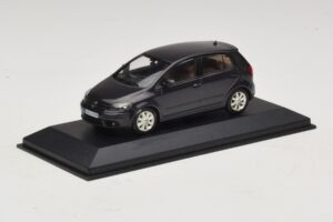 Volkswagen Golf Plus Mk5 Czarny Minichamps 1:43 GOLF007 Metal — zdjęcie 2 z 5
