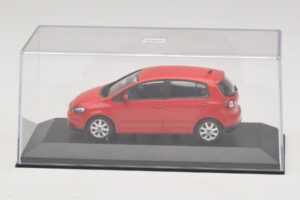 Volkswagen Golf Plus Mk5 Tornado Red Zastępcze Pudełko Minichamps 1:43 821911110-R1 Metal — zdjęcie 4 z 5