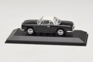 Volkswagen Karmann Ghia Czarny z białym dachem Minichamps 1:43 430050224 Metal