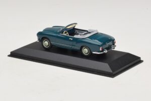 Volkswagen Karmann Ghia Kabriolet Ciemnoniebieski Minichamps 1:43 GHIA001 Metal — zdjęcie 3 z 5