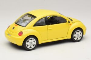 Volkswagen New Beetle A4 Żółty Bburago 1:18 3302 Metal — zdjęcie 3 z 8