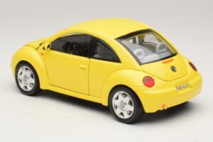 Volkswagen New Beetle A4 Żółty Bburago 1:18 3302 Metal — zdjęcie 7 z 8