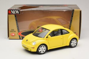 Volkswagen New Beetle A4 Żółty Bburago 1:18 3302 Metal — zdjęcie 8 z 8