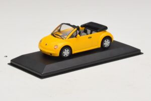 Volkswagen New Beetle Kabriolet Żółty Minichamps 1:43 BEETLE002 Metal — zdjęcie 2 z 5