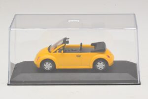 Volkswagen New Beetle Kabriolet Żółty Minichamps 1:43 BEETLE002 Metal — zdjęcie 4 z 5
