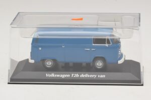 Volkswagen T2b Furgon Dostawczy Niebieski Maxichamps 1:43 940053061 Metal — zdjęcie 4 z 5