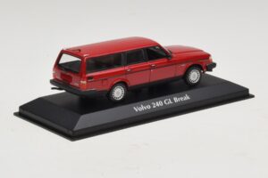 Volvo 240 GL Kombi Czerwony Maxichamps 1:43 940171410 Metal — zdjęcie 2 z 5