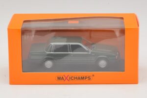 Volvo 740 Ciemnozielony Maxichamps 1:43 940171700 Metal — zdjęcie 5 z 5
